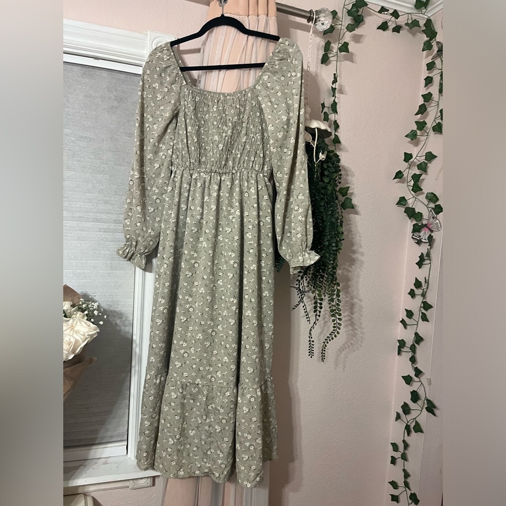 Olive green long sleeve dress